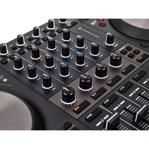 Native Instruments Traktor S4 MK3
